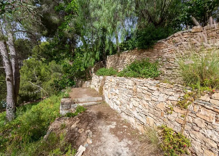 Pedrizas Villa *